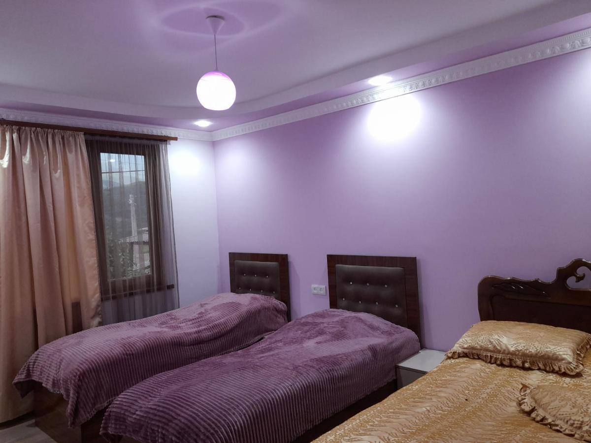 Alex Bnb Татев Екстериор снимка